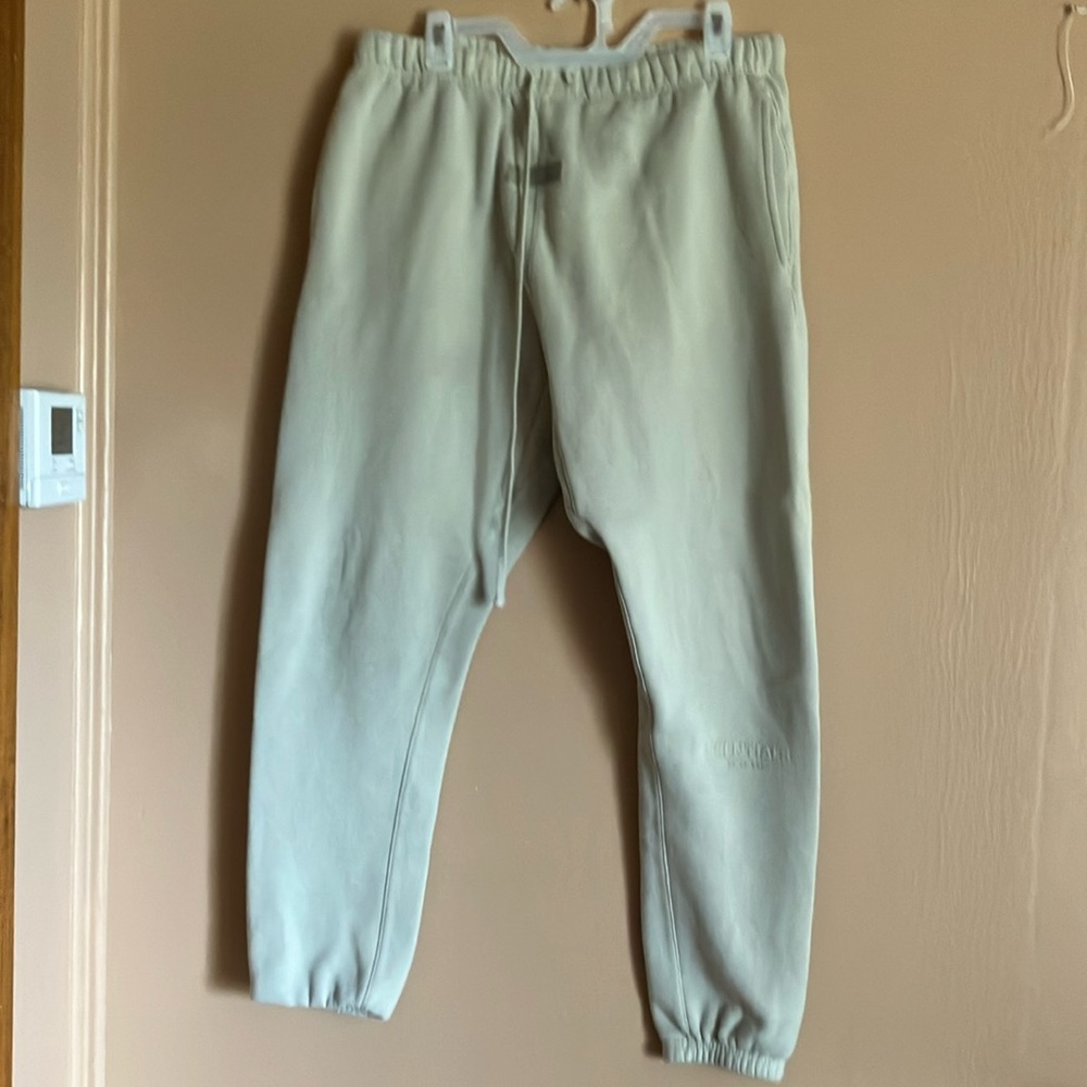 Essentials, large off-white sweatpants